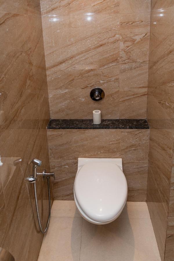 Pinnacle Grand Hotel Ahmedabad Esterno foto