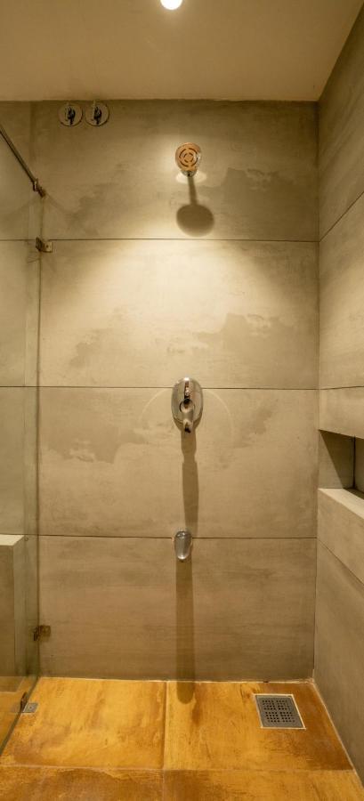 Pinnacle Grand Hotel Ahmedabad Esterno foto